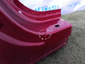 The central left body pillar of Kia Sorento 16-20 is sawn off, pokes