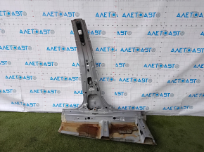 The central left body pillar of Subaru Outback 20-23 is sawed off