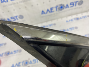 Window blind glass rear left Toyota Avalon 13-18 scratches on chrome