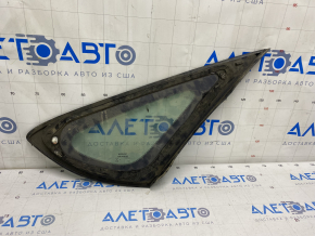 Window blind glass rear left Toyota Avalon 13-18 scratches on chrome