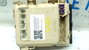 Fuse box under the dashboard Toyota Camry v40 fractures, broken mount
