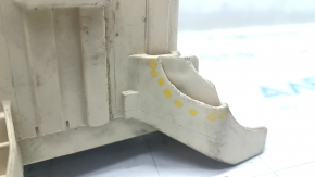 Fuse box under the dashboard Toyota Camry v40 fractures, broken fasteners