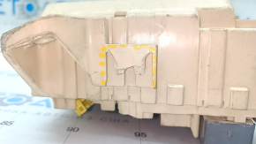 Fuse box under the dashboard Toyota Camry v40 fractures, broken fasteners