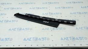 Door trim side front left Audi Q7 16- black gloss, scratches