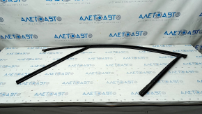 Front left glass seal Audi Q7 16- with molding black