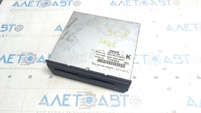 CD CHANGER Infiniti FX35 FX45 03-08 scratches