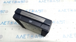 CD CHANGER Mazda3 03-08 scratches