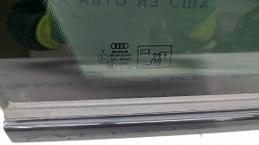 Window blind glass rear left Audi Q7 16- tinted, with molding black, paint peeling, scratch