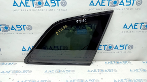 Window blind glass rear right Audi Q7 16- tinted, with molding black, paint peeling