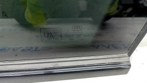 Window blind glass rear right Audi Q7 16- tinted, with molding black, paint peeling