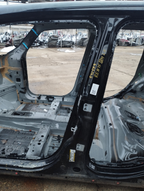 Body pillar central left Jeep Renegade 15 - on the body, dented, bumps