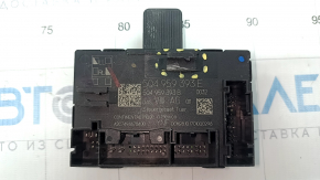 Front left door computer VW Tiguan 18 - broken mount