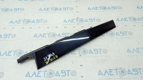 Door trim side rear right front Audi Q7 16- black gloss, scratches