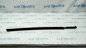 Glass seal inside front right door Audi Q7 16-