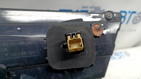 Right headlight Audi Q7 16-19 scratches, micro-cracks