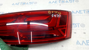 Right headlight Audi Q7 16-19 scratches, micro-cracks