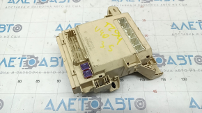 Fuse box under the dashboard Toyota Camry v40 breaks