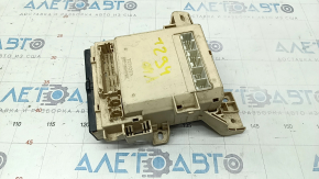 Fuse box under the dashboard Toyota Camry v40 breaks