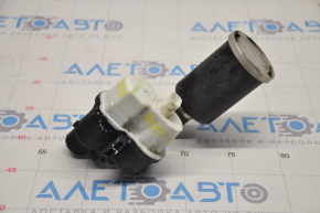 VW Beetle 12-19 2.0T Absorber Valve Broken Edge, Housing Broken