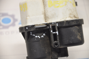 VW Beetle 12-19 2.0T Absorber Valve Broken Edge, Housing Broken