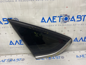 Window blind glass rear left Ford Fusion mk5 13-20 one chrome, scratches on chrome, scratches on molding