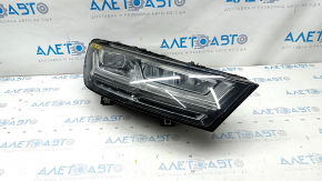 Front right headlight complete Audi Q7 16-19 LED, sand, varnish peeled off
