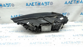 Front right headlight complete Audi Q7 16-19 LED, sand, varnish peeled off