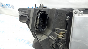 Front right headlight complete Audi Q7 16-19 LED, sand, varnish peeled off