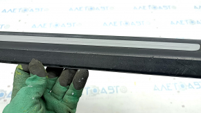 Door sill trim front left outer Audi Q7 16- black with chrome, scratches