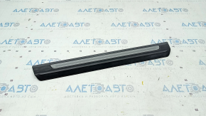 Door sill trim front right outer Audi Q7 16- black with chrome, scratches