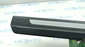 Door sill trim front right outer Audi Q7 16- black with chrome, scratches