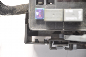 Underhood fuse box Dodge Journey 11-2.4 broken mount