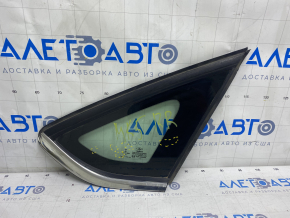 Window blind glass rear right Ford Fusion mk5 13-20 one chrome, scratches on chrome, scratches on glass