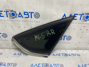 Window blind glass rear right Ford Fusion mk5 13-20 one chrome, scratches on chrome, scratches on glass