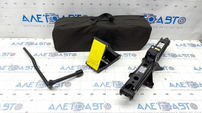 Tool kit Jeep Renegade 15 - not complete
