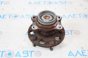 Rear right hub Hyundai Elantra UD 11-16 rusty