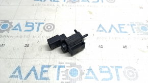 Solenoid valve on the intake Audi A6 C7 12-18