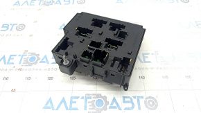 Volvo XC90 16-22 large underhood fuse box