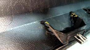Lower trunk door molding Ford Escape MK3 13-19 worn, broken fastening