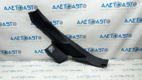 Rear pillar trim lower left Audi Q7 16- black, scratches, broken guide