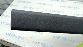Door sill trim inner right Audi Q7 16- black, scratches