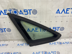 Window blind glass rear left Ford Focus mk3 11-18 4d with molding matte, scratches on glass
