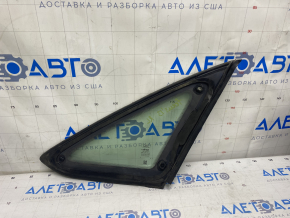 Window blind glass rear left Ford Focus mk3 11-18 4d with molding matte, scratches on glass