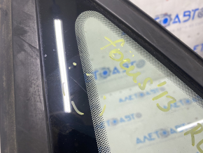 Window blind glass rear left Ford Focus mk3 11-18 4d with molding matte, scratches on glass