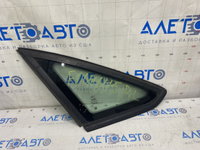 Window blind glass rear left Ford Focus mk3 11-18 4d with molding matte, scratches on glass