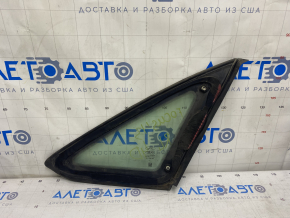 Window blind glass rear left Ford Focus mk3 11-18 4d with molding chrome, scratches on chrome