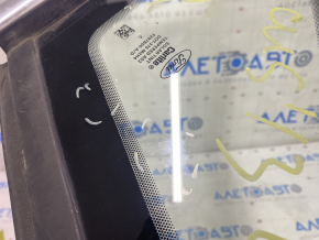 Window blind glass rear right Ford Focus mk3 11-18 4d with molding chrome, scratches on glass, scratches on chrome