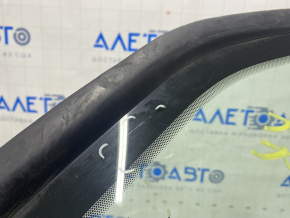 Window blind glass rear right Ford Focus mk3 11-18 5d with molding matte, scratches on glass