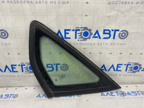 Window blind glass rear right Ford Focus mk3 11-18 5d with molding matte, scratches on glass, tear of molding