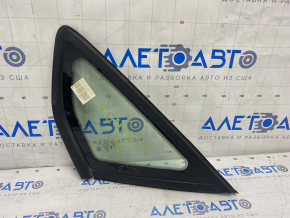 Window blind glass rear right Ford Focus mk3 11-18 5d with molding matte, scratches on glass
